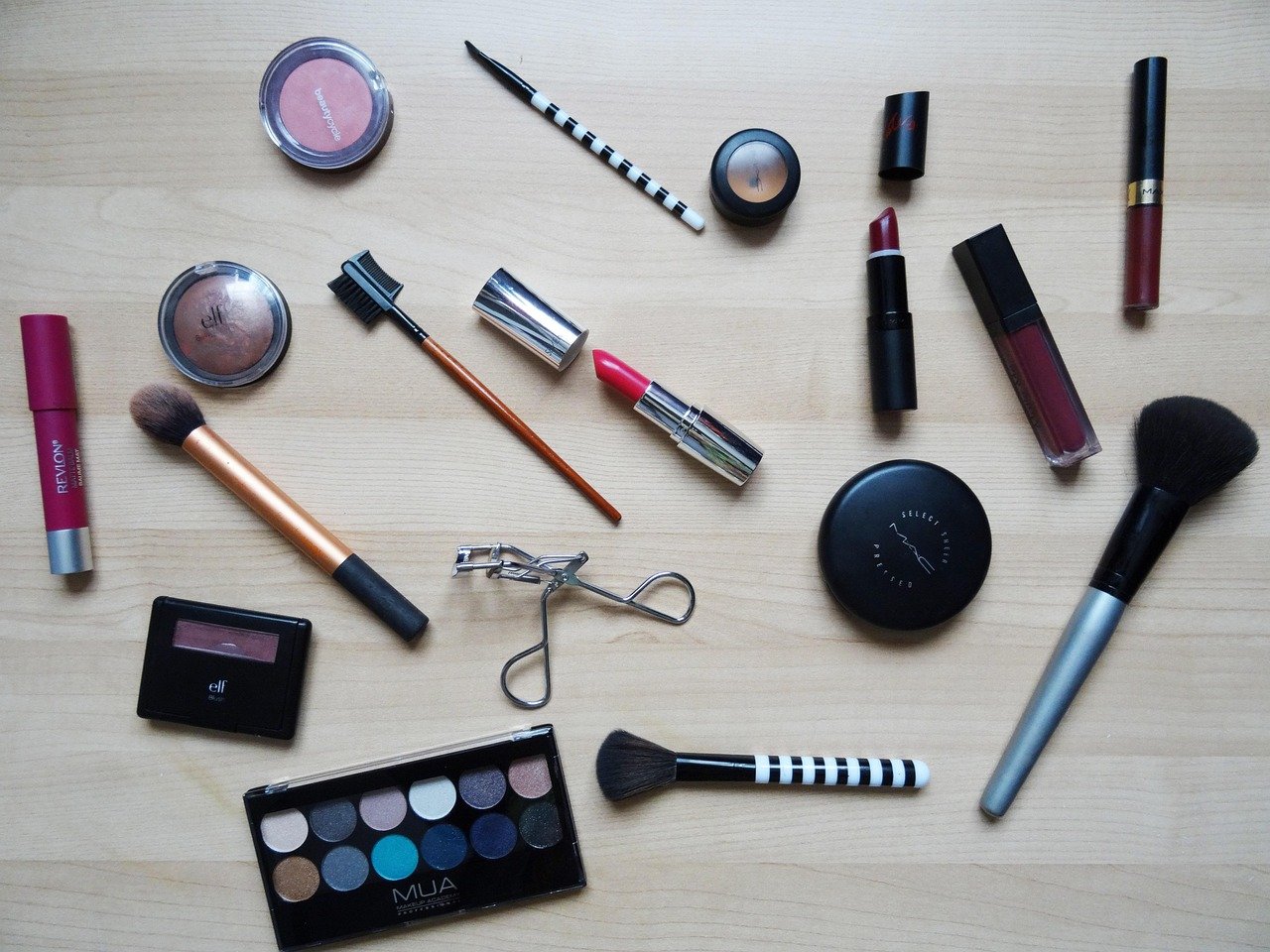 makeup, lipstick, make-up, foundation, cosmetic, powder, brush, lips, glamour, woman, makeup brush, mac, gray makeup, gray lips, makeup, makeup, makeup, makeup, lipstick, lipstick, lipstick, lipstick, lipstick, make-up, foundation, foundation, cosmetic, cosmetic